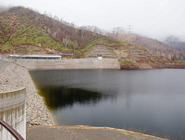 京極ダム調整池